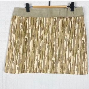 BCBG Maxazria, y2k camp print mini skirt. Size 6